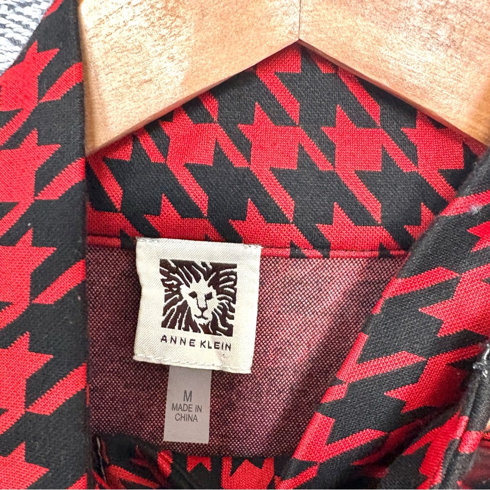 Anne Klein Houndstooth Black & Red Cape size M - Picture 5 of 6